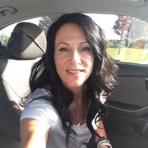 Meet your Posher, Lynda